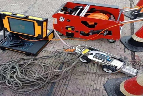 靖远CCTV管道检测机器人